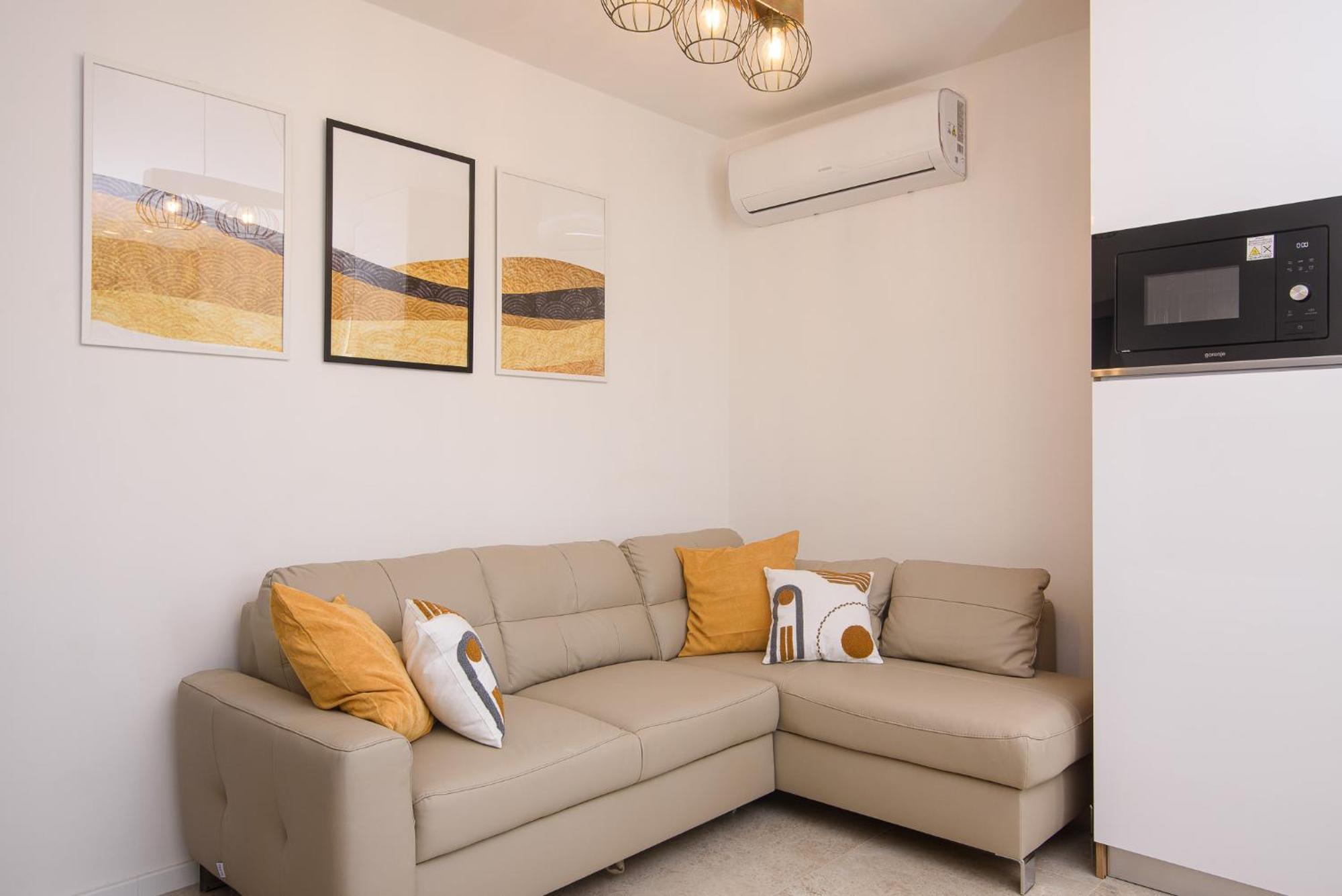 Villa Barbara & Zoran With Free Parking And Heated Swimming Pool Seget Vranjica Ngoại thất bức ảnh