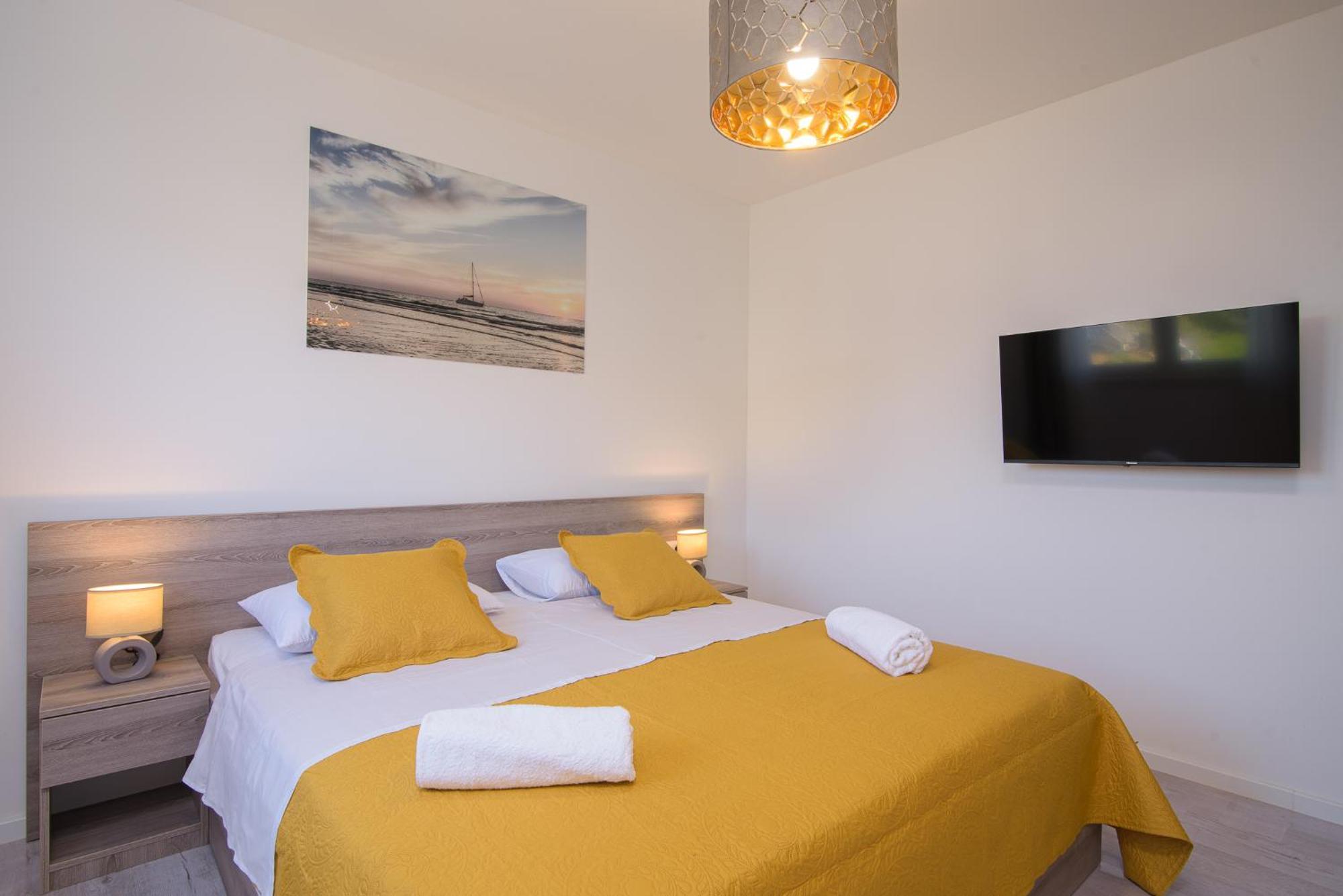 Villa Barbara & Zoran With Free Parking And Heated Swimming Pool Seget Vranjica Ngoại thất bức ảnh