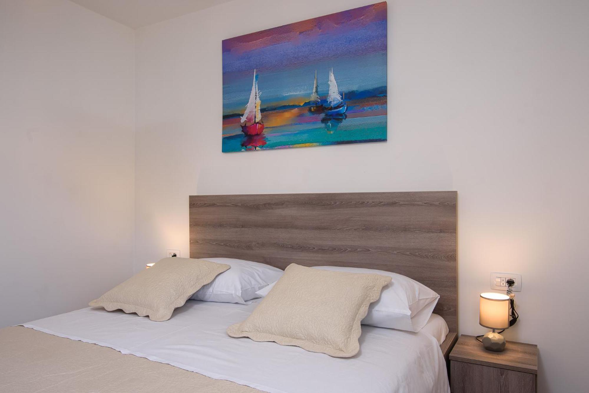 Villa Barbara & Zoran With Free Parking And Heated Swimming Pool Seget Vranjica Ngoại thất bức ảnh
