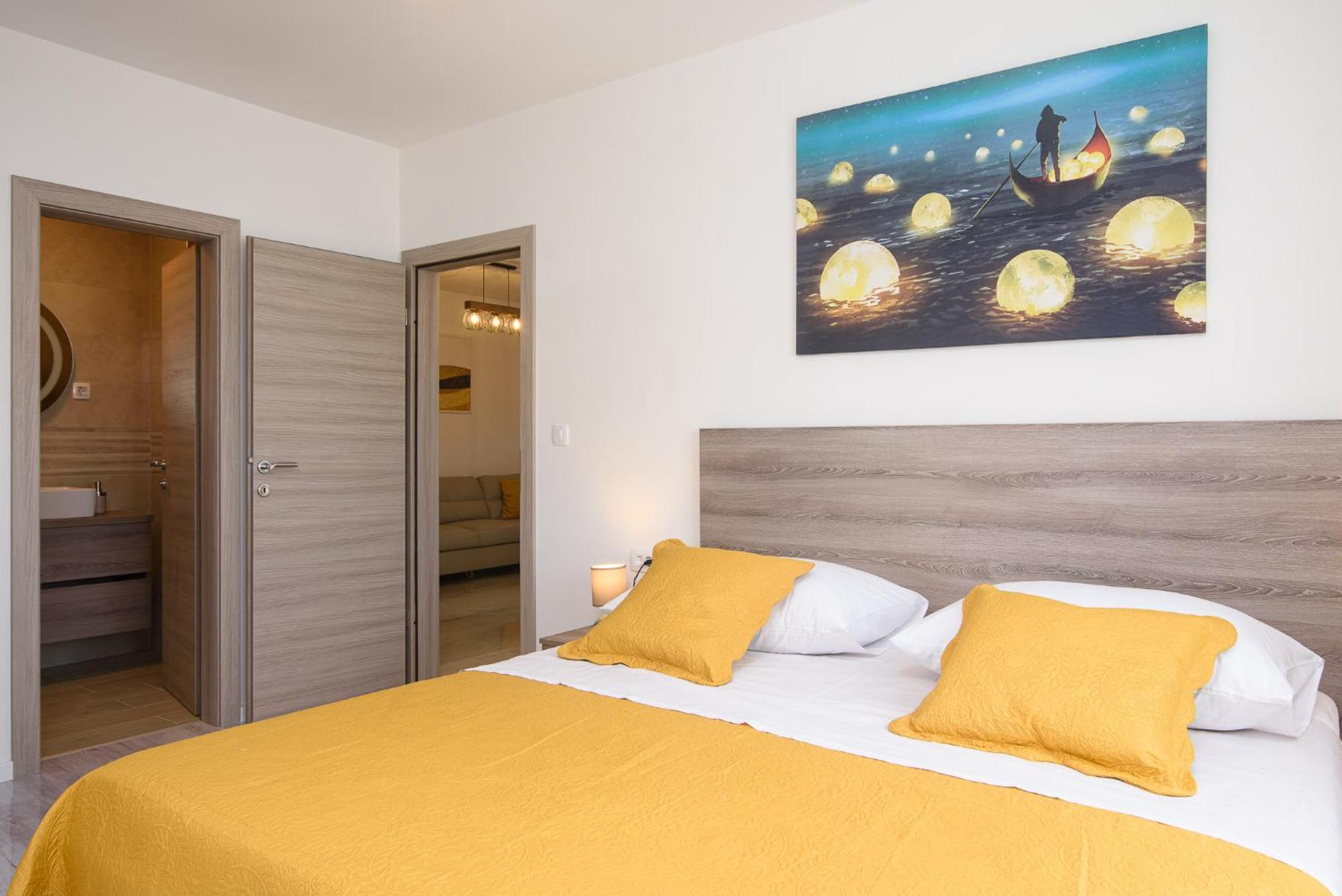 Villa Barbara & Zoran With Free Parking And Heated Swimming Pool Seget Vranjica Ngoại thất bức ảnh